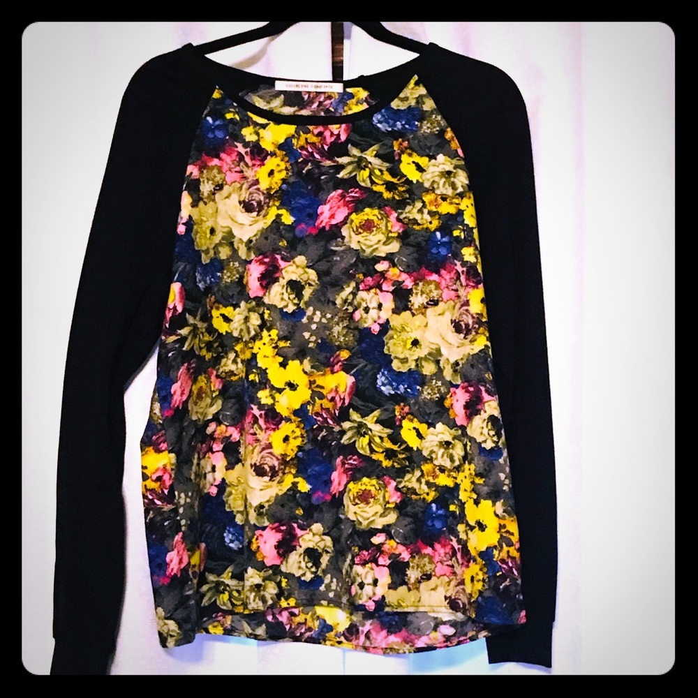Gorgeous Floral and Black Raglan Blouse